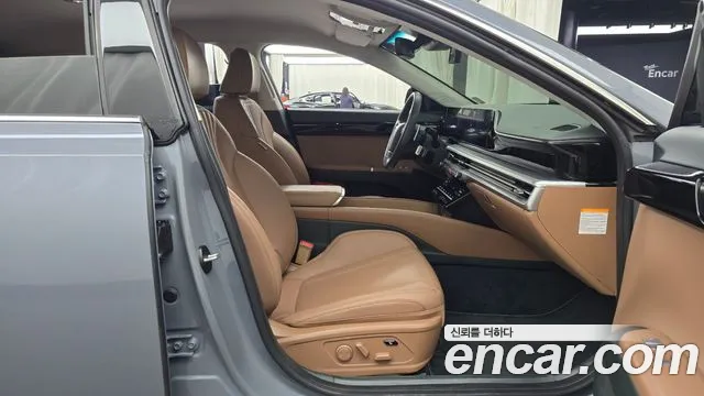 Hyundai Grandeur GN7 — Фото автомобиля 16