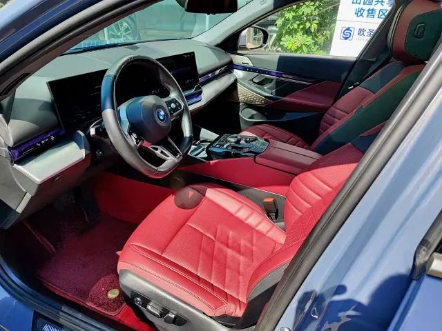 BMW i5 — Фото автомобиля 7