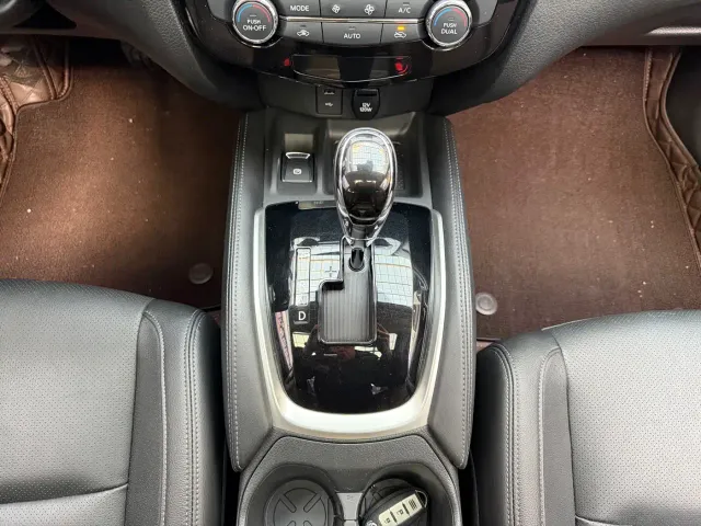 Nissan X-Trail — Фото автомобиля 17
