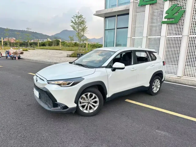 Toyota Frontlander — Фото автомобиля 4
