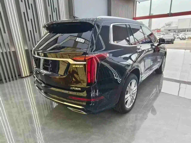 Cadillac XT6 — Фото автомобиля 17