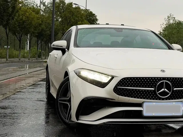 Mercedes-Benz CLS-Class — Фото автомобиля 9