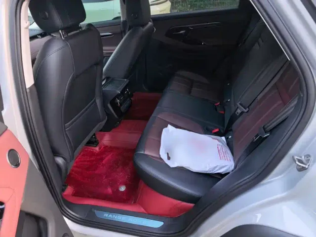 Land Rover Range Rover Evoque — Фото автомобиля 18