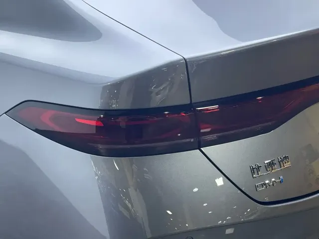 BYD Qin PLUS — Фото автомобиля 12