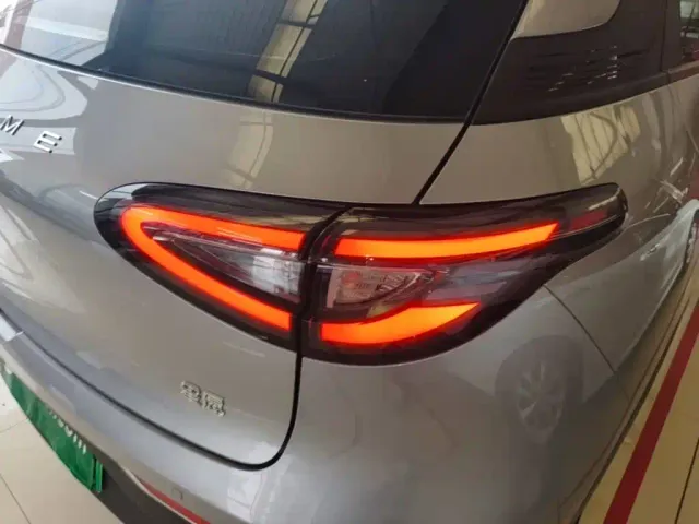Geely Starry Wish — Фото автомобиля 7