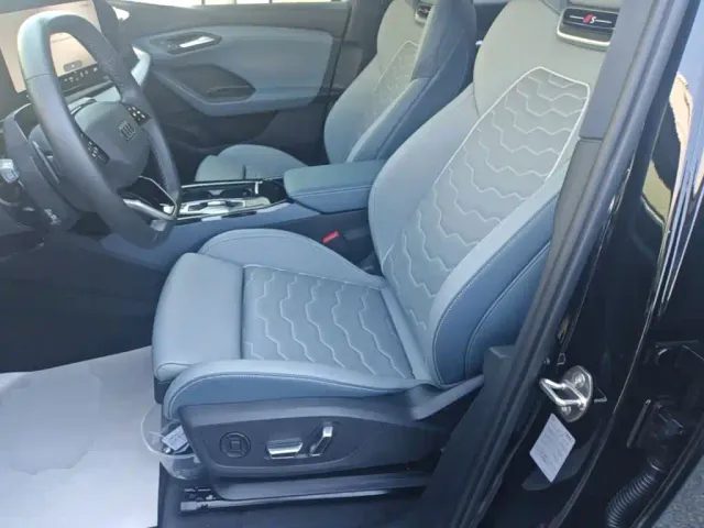 Audi Q6L e-tron — Фото автомобиля 19