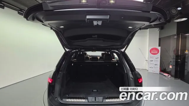 Land Rover Range Rover Sport — Фото автомобиля 10