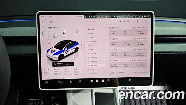 Tesla Model Y — Фото автомобиля 8