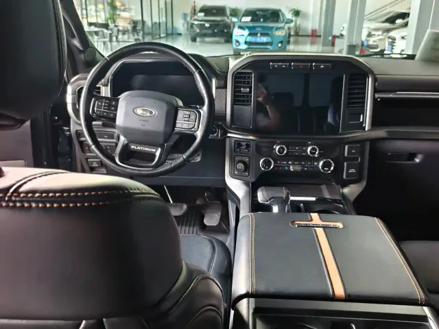 Ford F-150 Raptor — Фото автомобиля 6