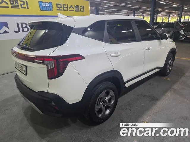 Kia Seltos — Фото автомобиля 4