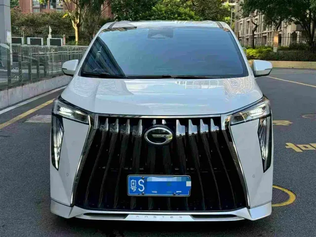 GAC Trumpchi M8 — Фото автомобиля 3