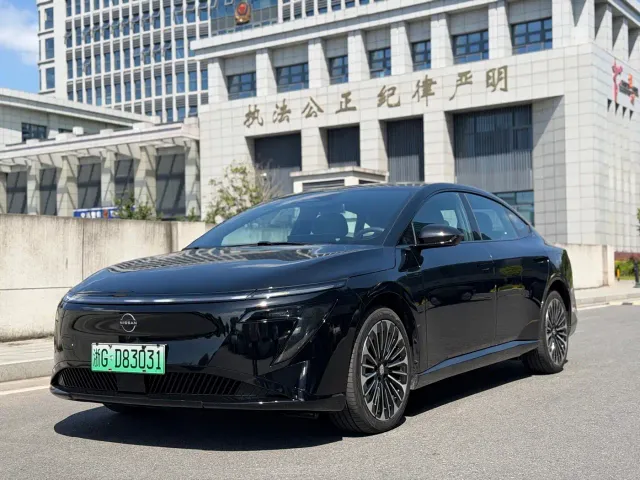 Фотография автомобиля — Nissan N7