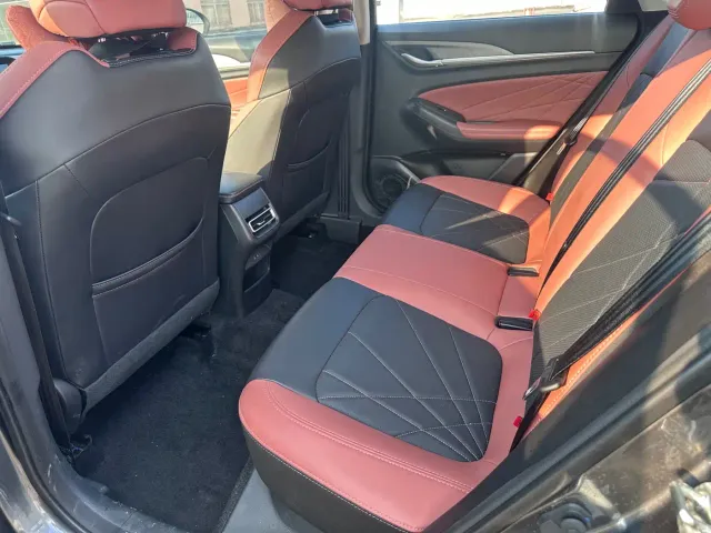 Changan Eado — Фото автомобиля 8