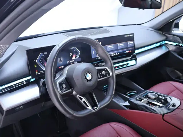 BMW 5 Series — Фото автомобиля 11