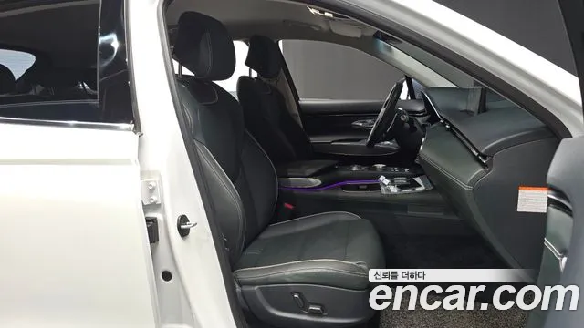 Genesis GV70 Electrified GV70 — Фото автомобиля 11