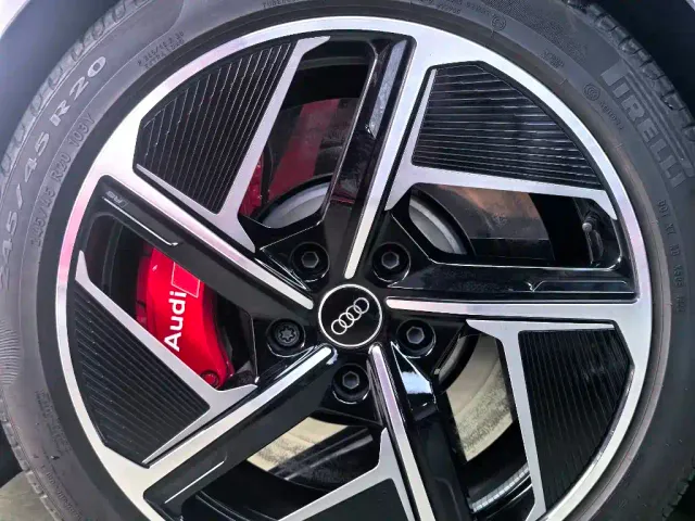 Audi Audi RS e-tron GT 2023 Base Model — Фото автомобиля 9
