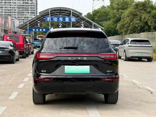 Aito M7 — Фото автомобиля 10