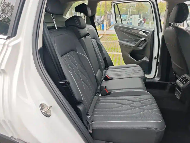 Volkswagen Tiguan L 2023 280TSI 2WD Trend Limited Edition — Фото автомобиля 11
