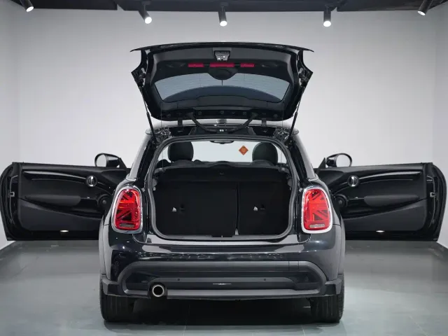 MINI Hatch — Фото автомобиля 8