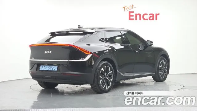 Kia EV6 — Фото автомобиля 2