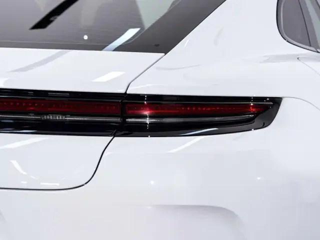 Porsche Panamera — Фото автомобиля 11