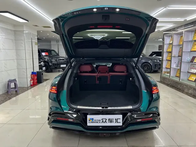 Denza Z9GT — Фото автомобиля 23