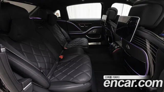 Mercedes-Benz S-Class — Фото автомобиля 14