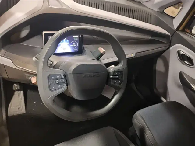 Wuling NanoEV — Фото автомобиля 10