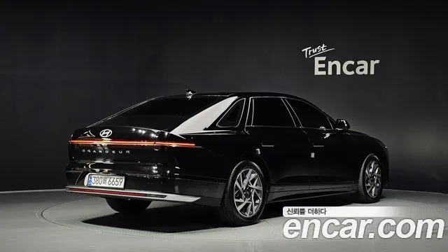 Hyundai Grandeur GN7 — Фото автомобиля 2