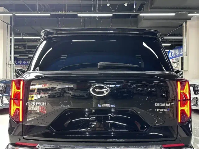 GAC Trumpchi GS8 — Фото автомобиля 8