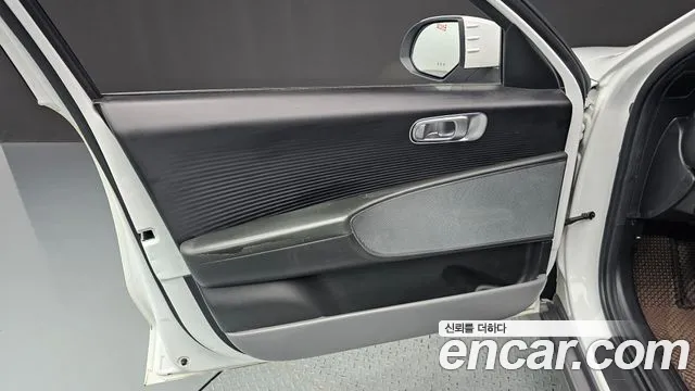 Hyundai Ioniq6 — Фото автомобиля 21