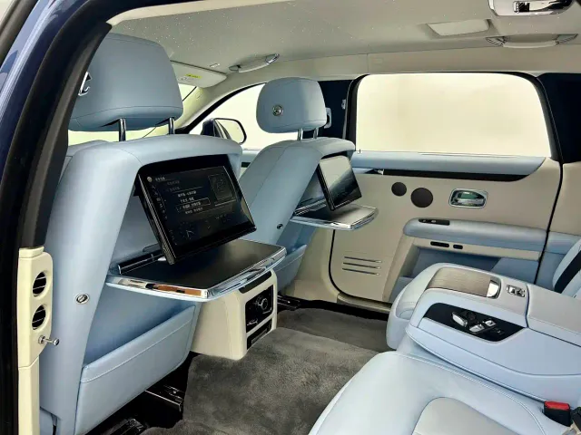 Rolls-Royce Ghost — Фото автомобиля 8