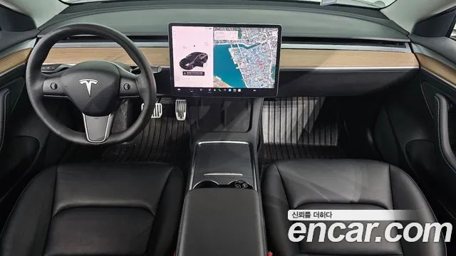 Tesla Model 3 — Фото автомобиля 7