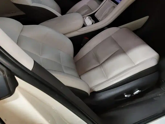 IM Motors LS6 — Фото автомобиля 19