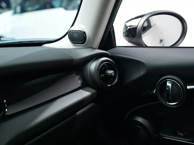 MINI Hatch — Фото автомобиля 16