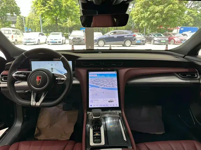 Hongqi H5 — Фото автомобиля 7
