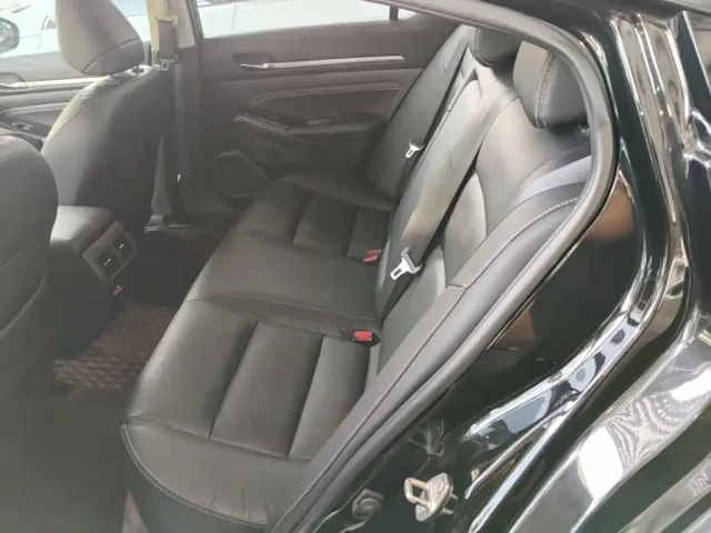 Nissan Teana — Фото автомобиля 16