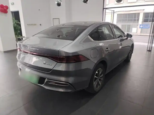 BYD Qin PLUS — Фото автомобиля 6