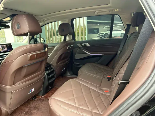 BMW X5 — Фото автомобиля 3