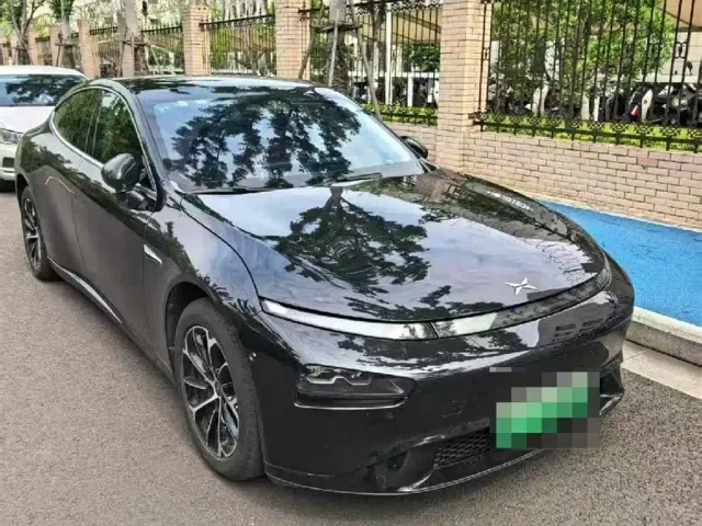 Xpeng P7 — Фото автомобиля 2