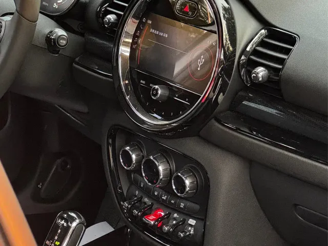 MINI Clubman — Фото автомобиля 5