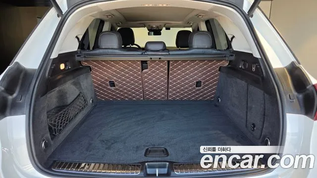 Mercedes-Benz GLE-Class — Фото автомобиля 11
