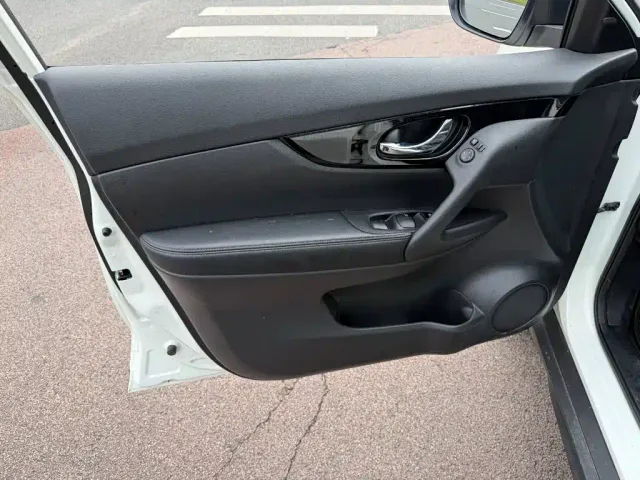 Nissan X-Trail — Фото автомобиля 6
