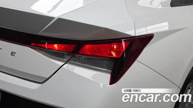 Hyundai Avante CN7 — Фото автомобиля 8