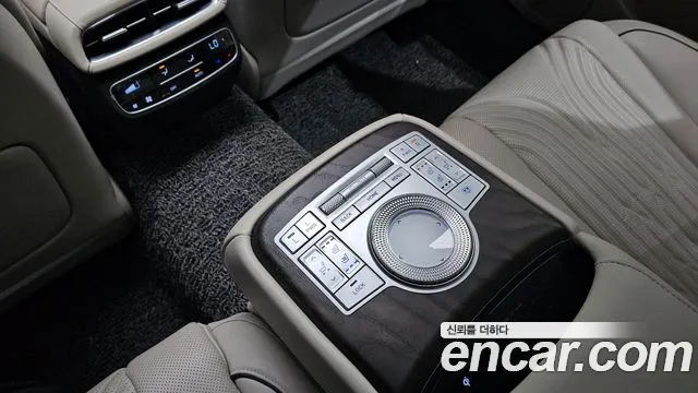 Genesis G80 Бензин 3.5 турбо AWD — Фото автомобиля 17