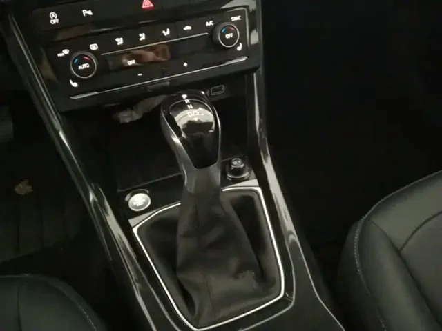 Volkswagen Tharu — Фото автомобиля 13