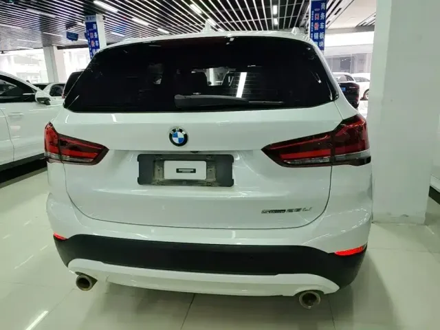 BMW X1 — Фото автомобиля 5