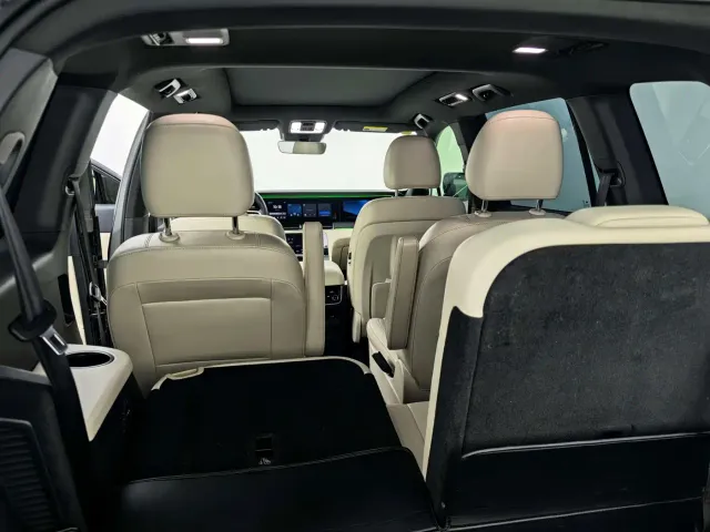 Li Auto ONE — Фото автомобиля 12