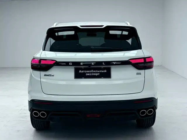 Geely Binyue — Фото автомобиля 8