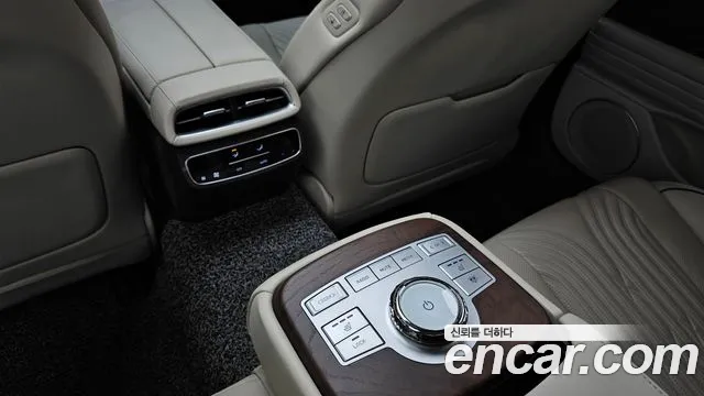 Genesis G80 Бензин 2.5 турбо AWD — Фото автомобиля 15